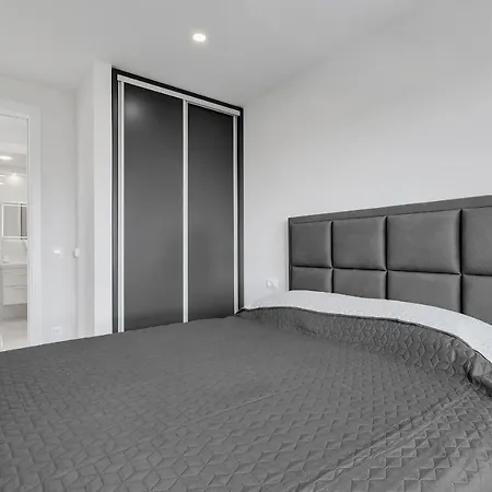 Apartment Luxury Seaview Dzenan