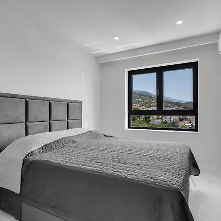 Luxury Seaview Dzenan Apartment Makarska