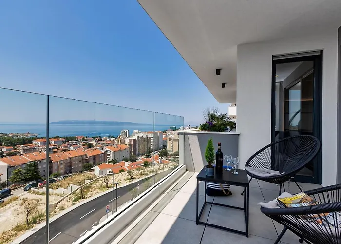 Apartment Luxury Seaview Dzenan