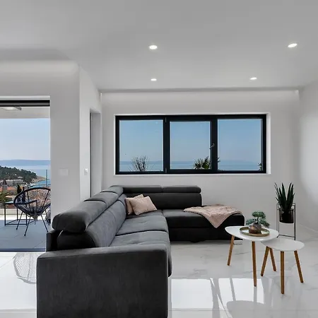 Luxury Seaview Dzenan