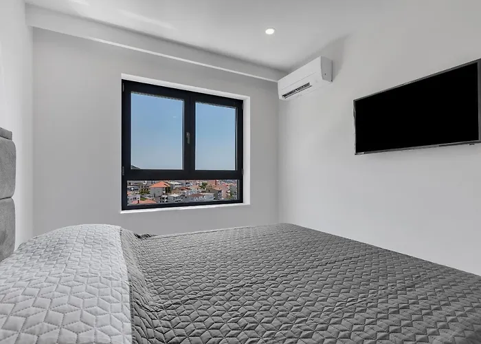 Luxury Seaview Dzenan מאקרסקה