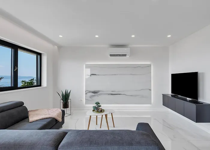 Luxury Seaview Dzenan מאקרסקה